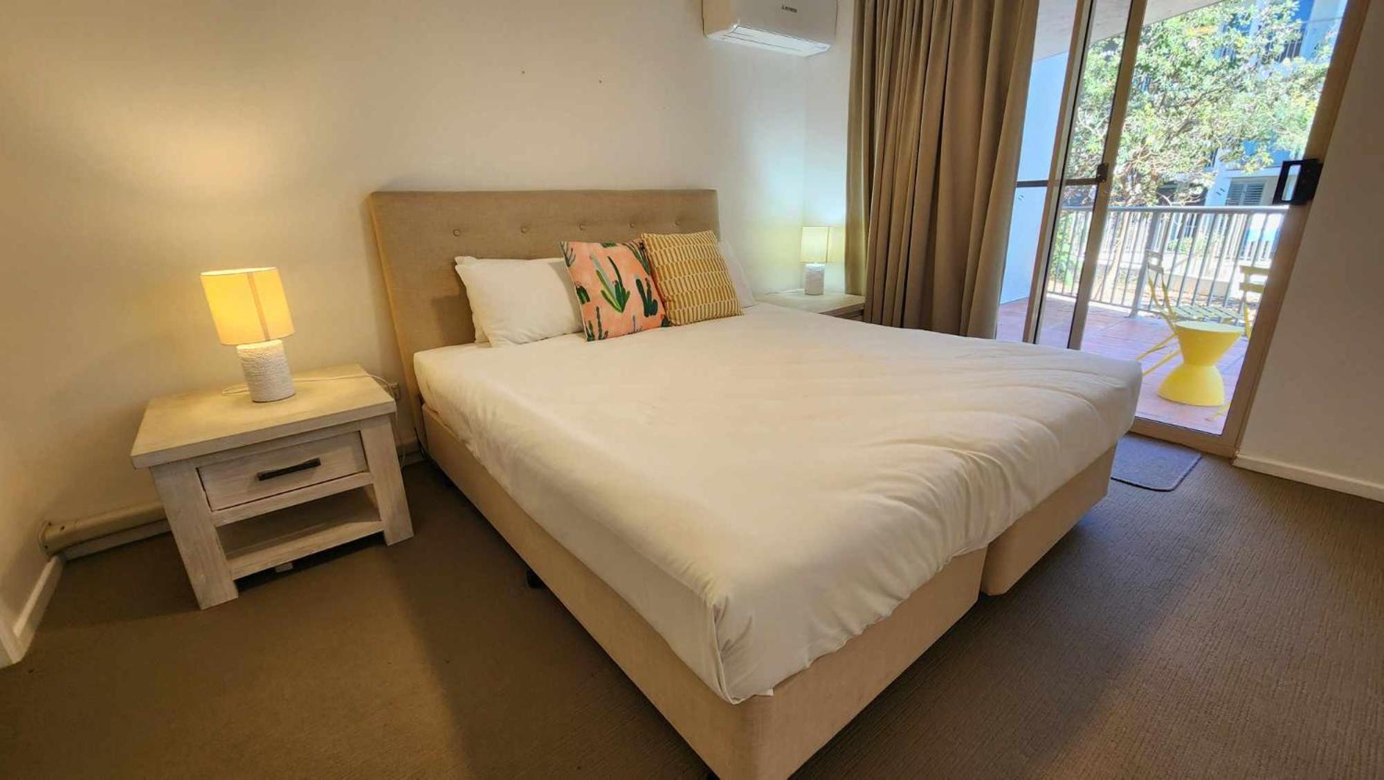 Whale Watch Ocean Beach Resort ポイント・ルックアウト エクステリア 写真
